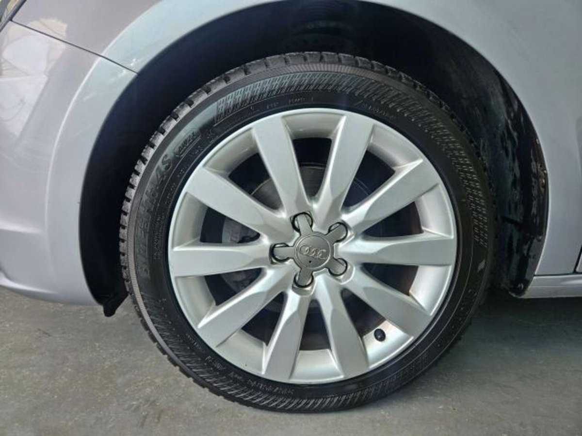 Audi A1 1.2 TFSI S line edition (4)