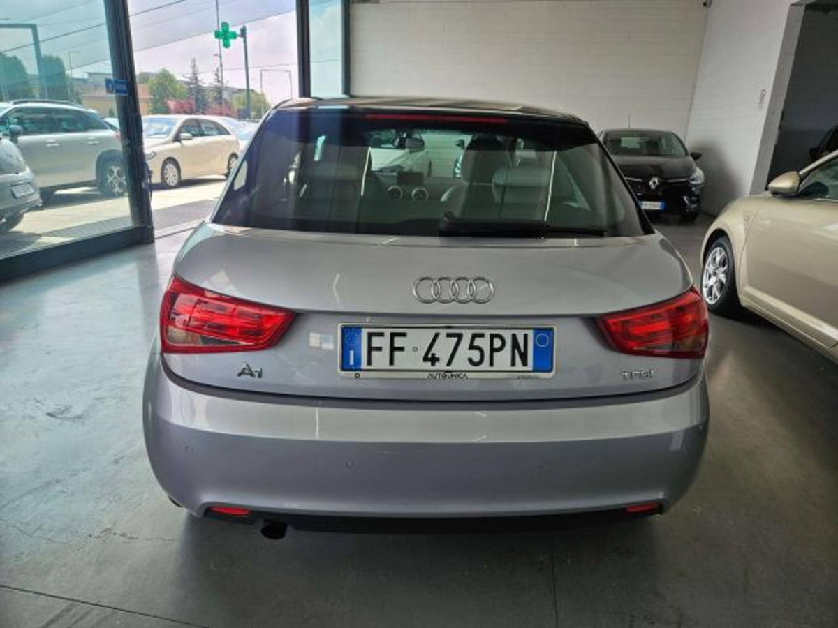 Audi A1 1.2 TFSI S line edition (6)