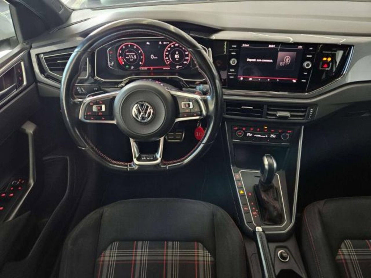 Volkswagen Polo 2.0 TSI DSG GTI BlueMotion Technology (12)