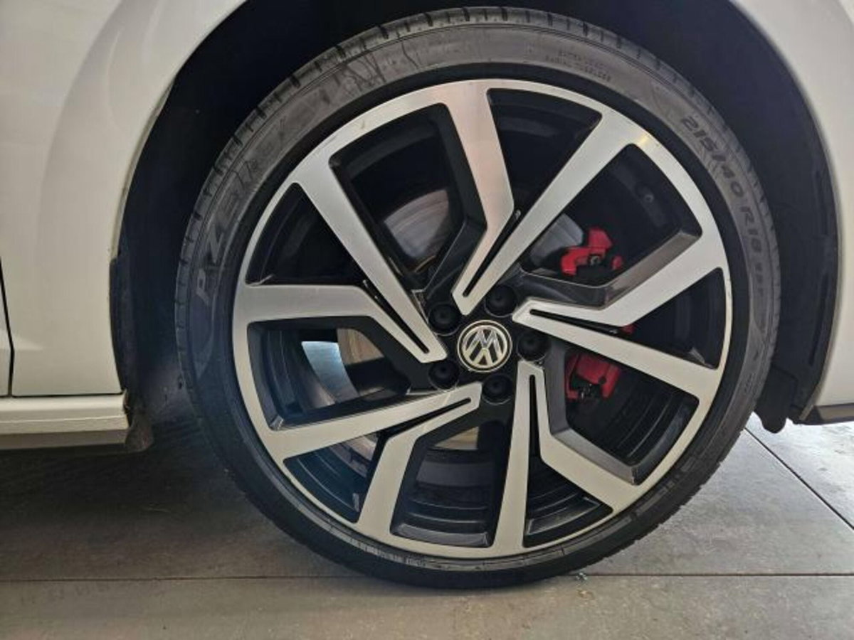 Volkswagen Polo 2.0 TSI DSG GTI BlueMotion Technology (14)