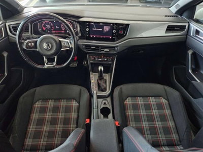 Volkswagen Polo 2.0 TSI DSG GTI BlueMotion Technology (8)