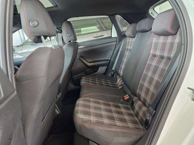 Volkswagen Polo 2.0 TSI DSG GTI BlueMotion Technology (9)