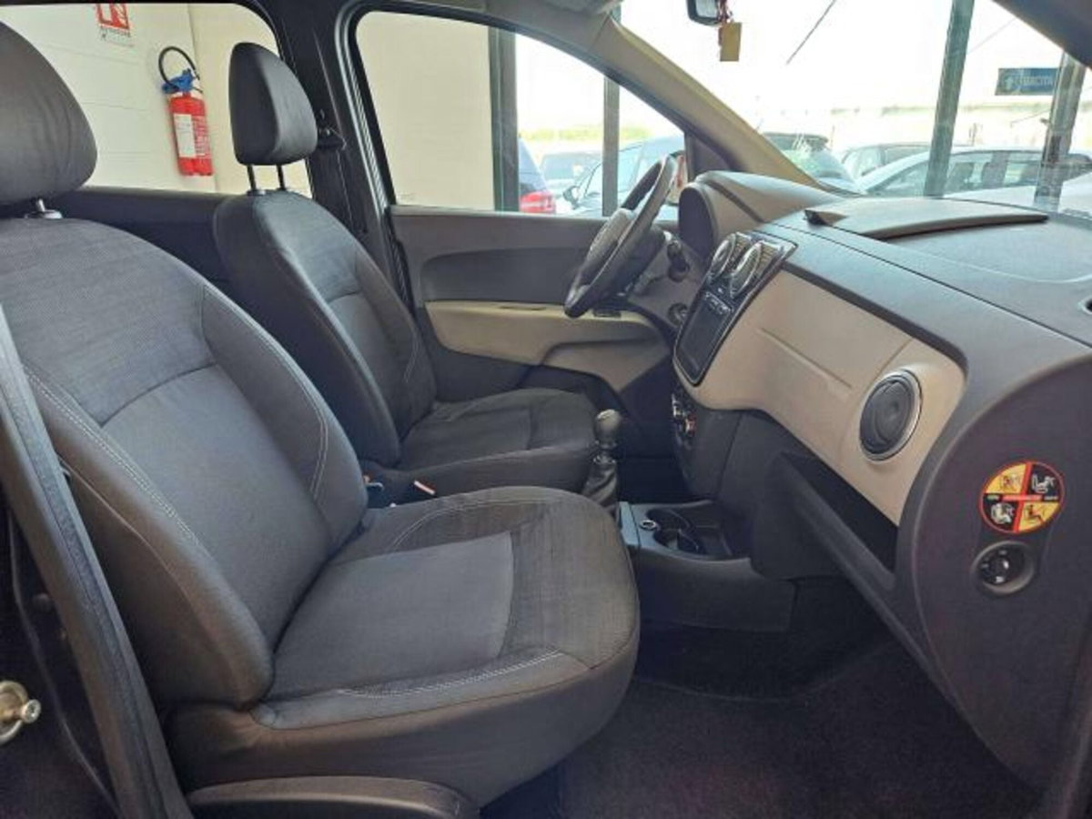 Dacia Lodgy 1.5 dCi 8V 110CV 5 posti Ambiance (11)