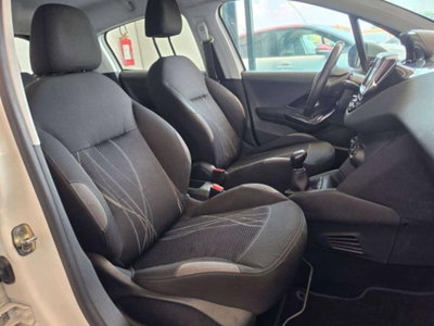 Peugeot 208 VTi 82 CV 5 porte Active (11)
