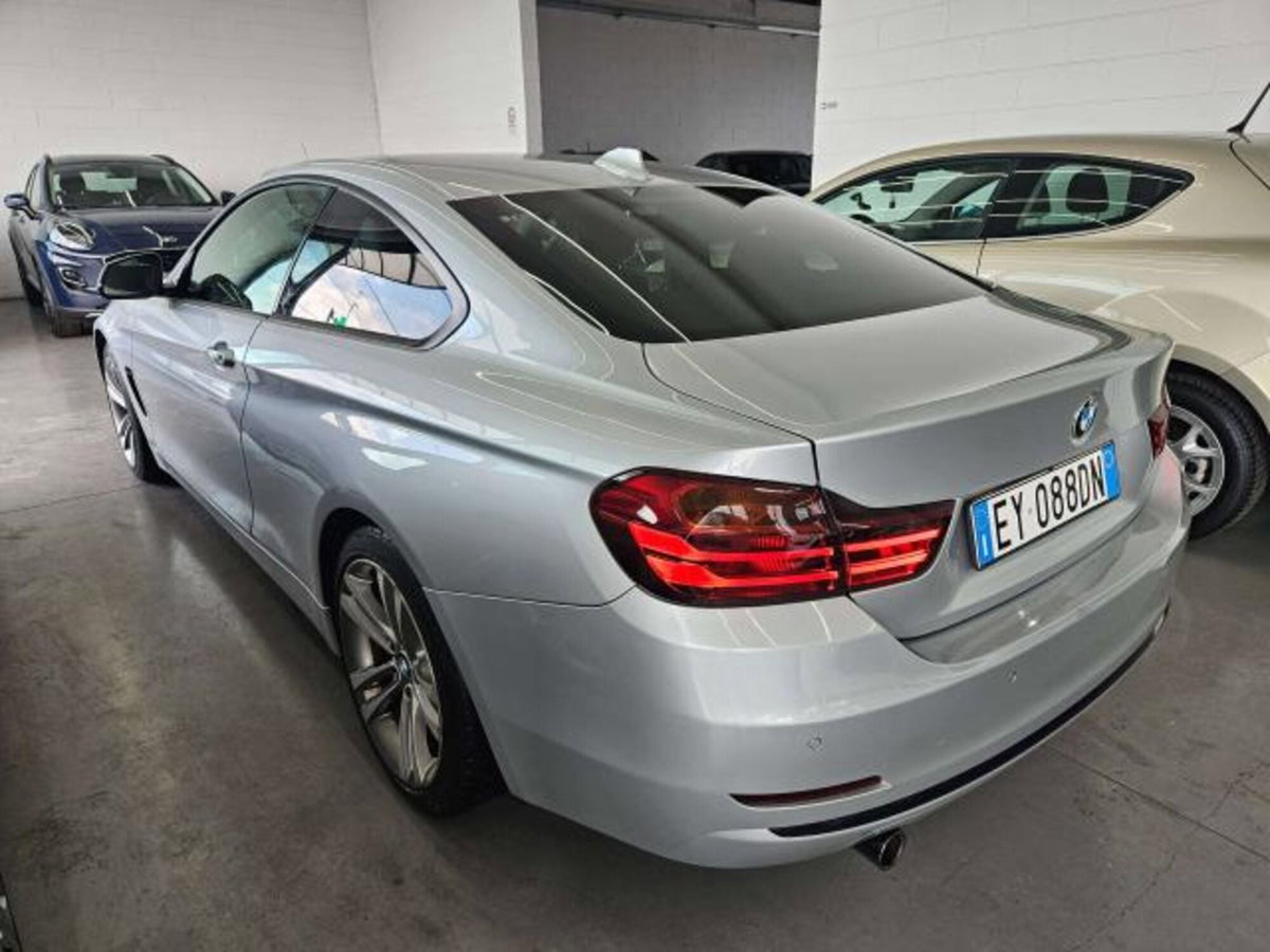 BMW Serie 4 Coupé 420d  Sport (4)