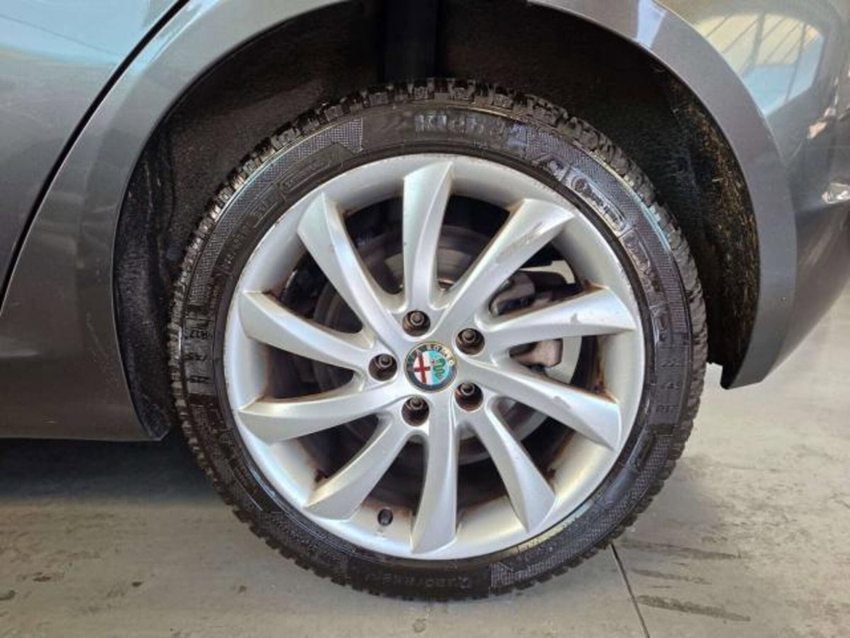 Alfa Romeo Giulietta 1.4 Turbo Progression Gpl 120cv E6 (14)