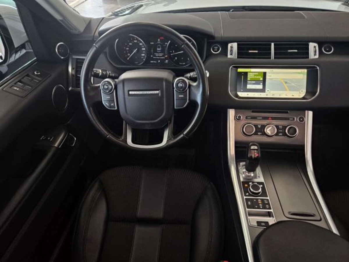 Land Rover Range Rover Sport 3.0 TDV6 HSE (11)