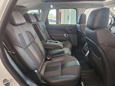Land Rover Range Rover Sport 3.0 TDV6 HSE (12)