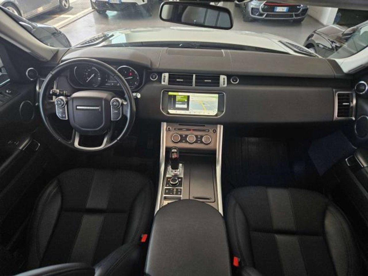 Land Rover Range Rover Sport 3.0 TDV6 HSE (8)