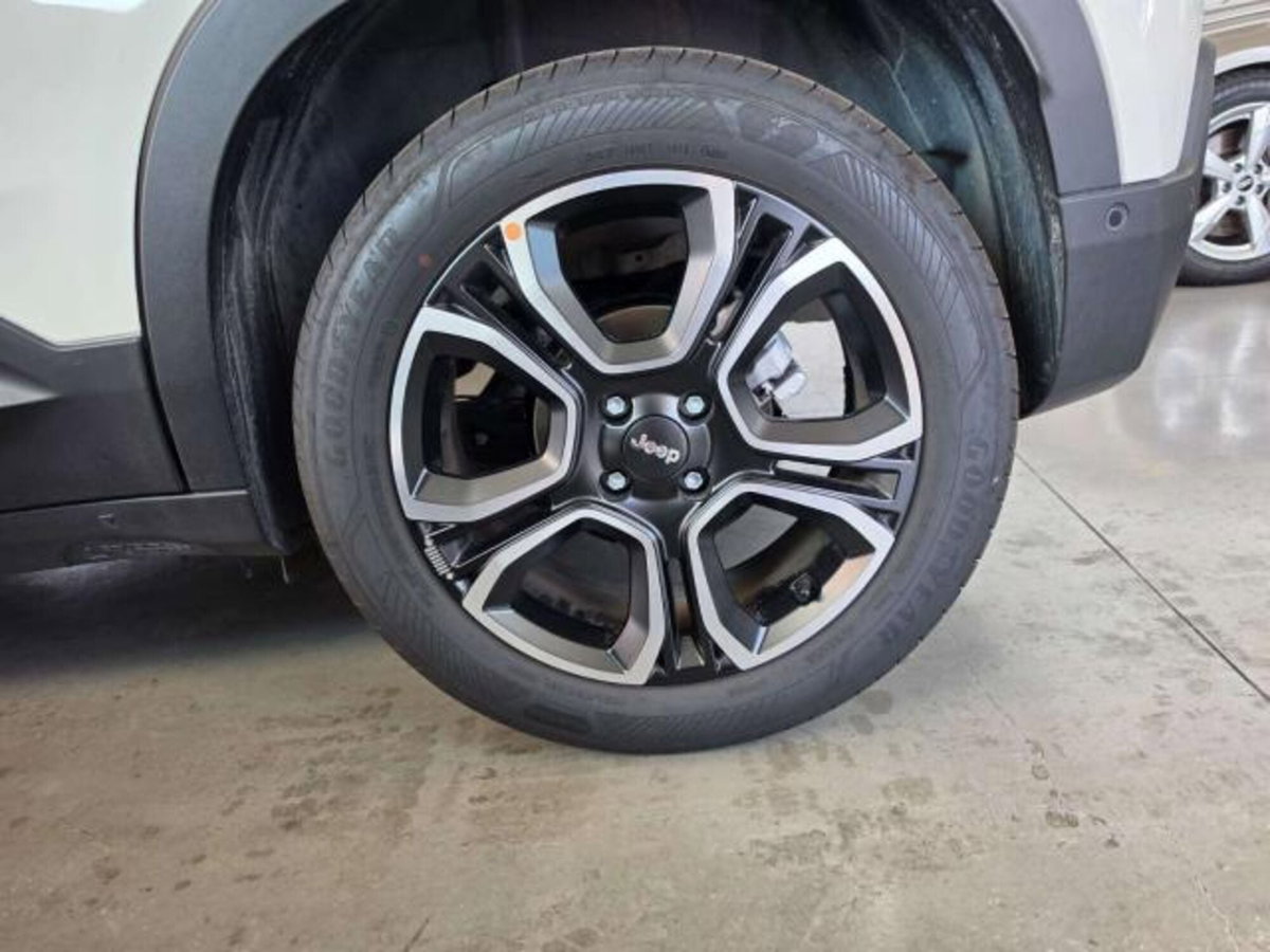 Jeep Avenger 1.2 turbo e-hybrid mhev Altitude fwd 110cv edct6 (15)