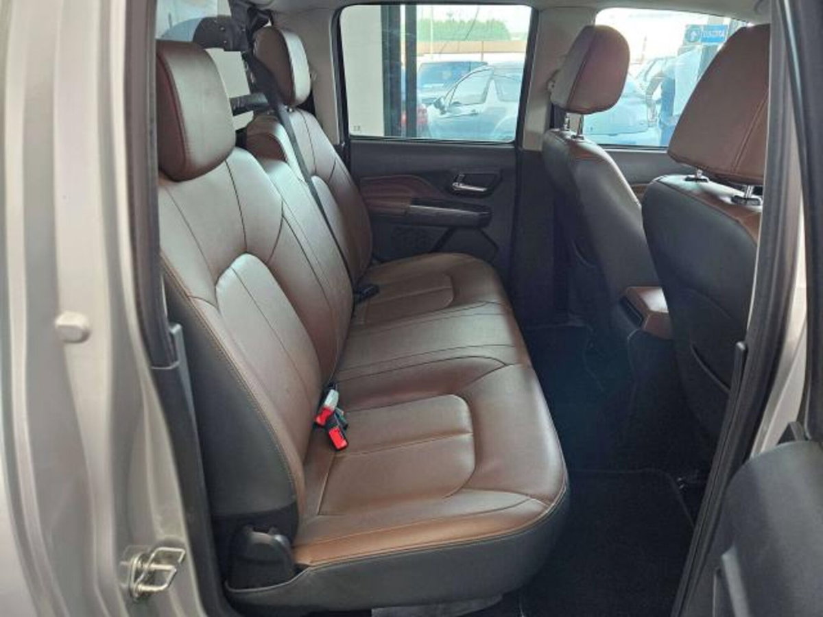 Great Wall Steed Pick-up Steed Passo Lungo DC 2.4 Premium Gpl 4wd (13)