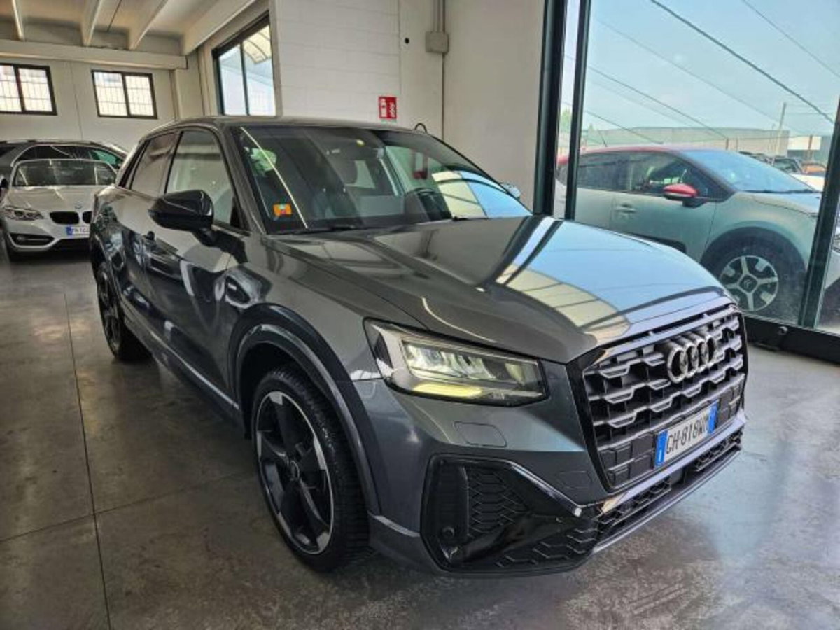 Audi Q2 35 1.5 tfsi Identity Black s-tronic
