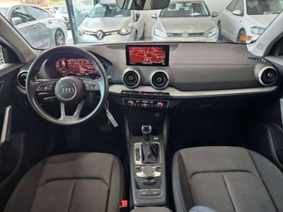 Audi Q2 35 1.5 tfsi Identity Black s-tronic (12)