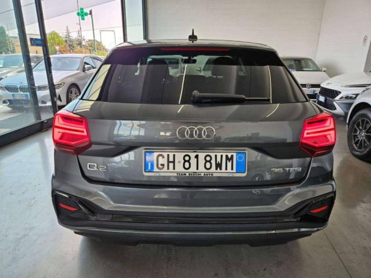 Audi Q2 35 1.5 tfsi Identity Black s-tronic (5)
