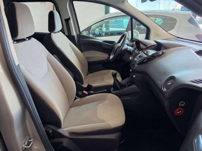 Ford Tourneo Courier 1.6 TDCI 95 CV Titanium (11)