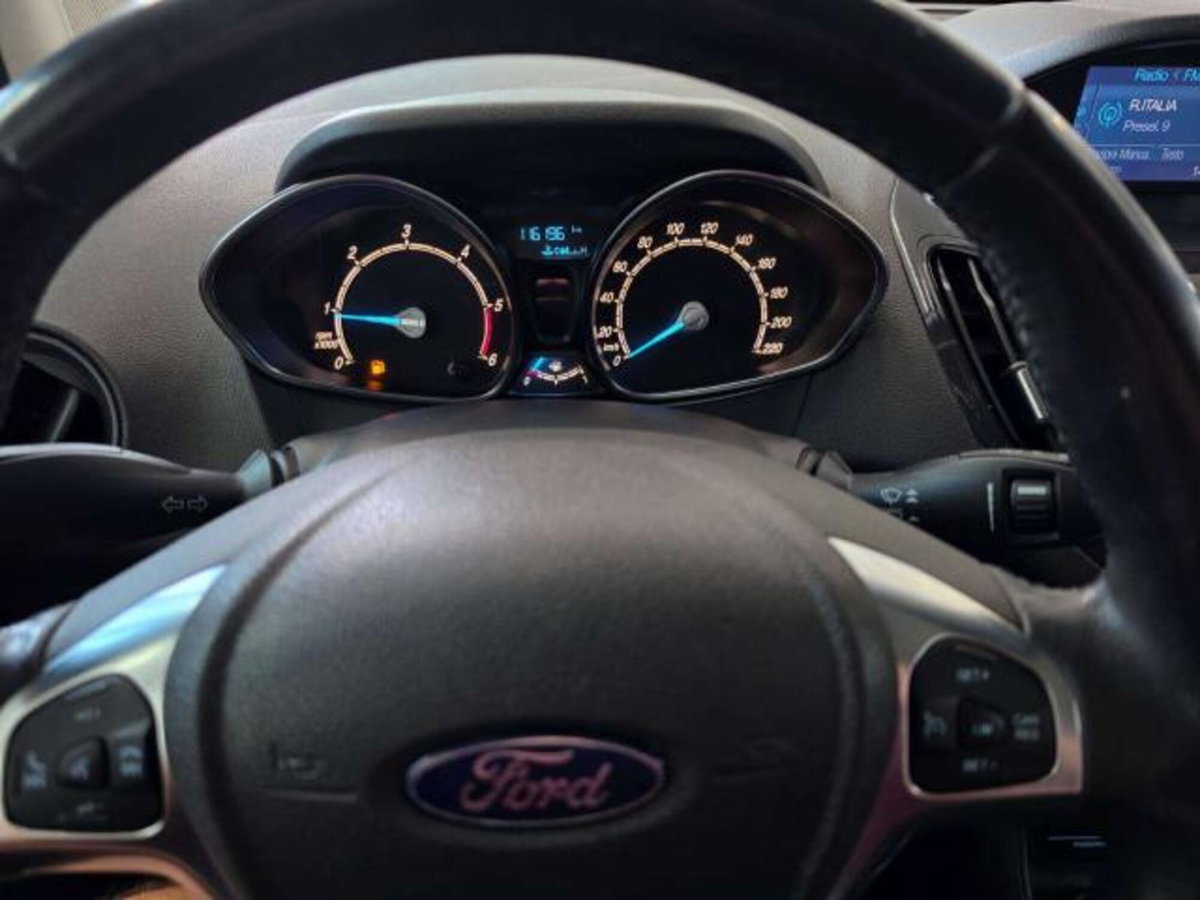 Ford Tourneo Courier 1.6 TDCI 95 CV Titanium (15)