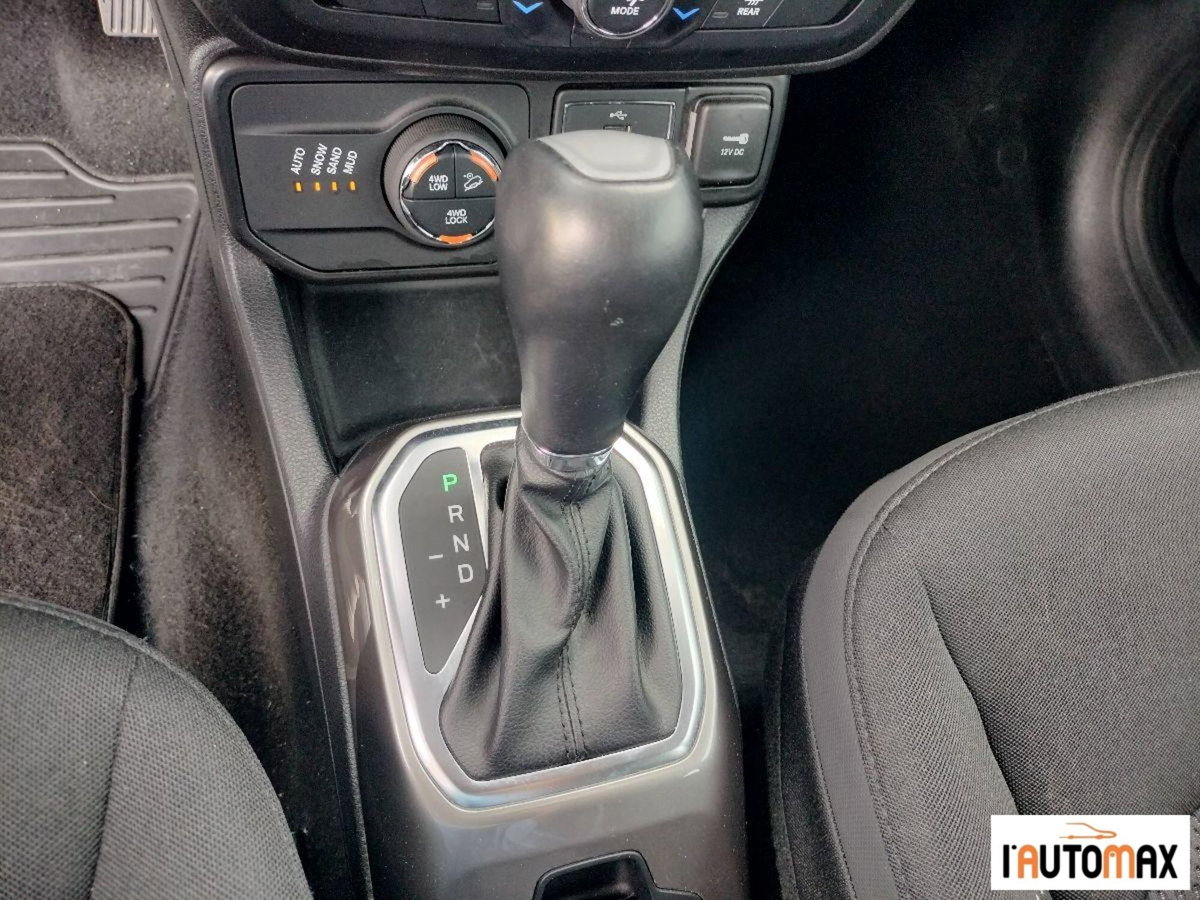 Jeep Renegade 2.0 Mjt 140CV 4WD Active Drive Limited (11)