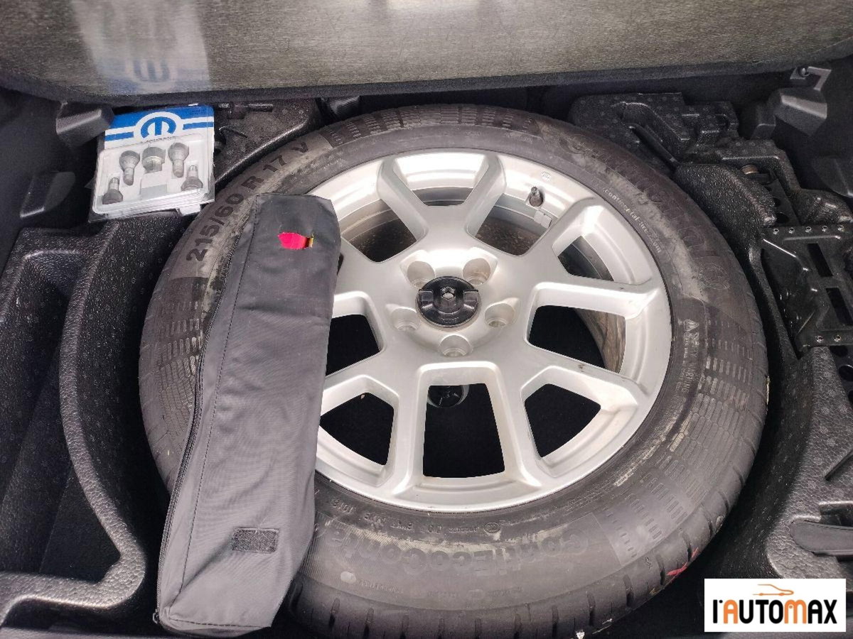 Jeep Renegade 2.0 Mjt 140CV 4WD Active Drive Limited (15)