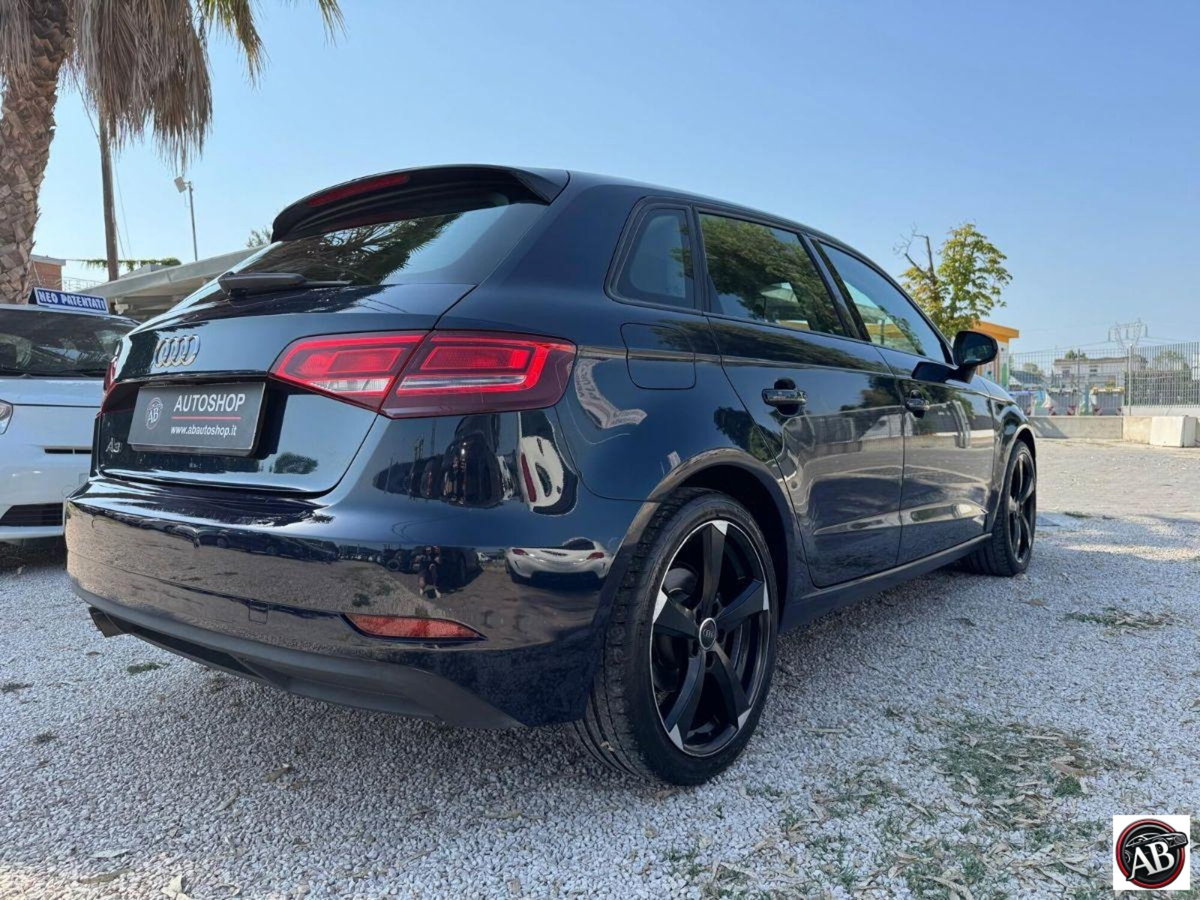 Audi A3 Sportback 35 TFSI COD S tronic Admired (10)