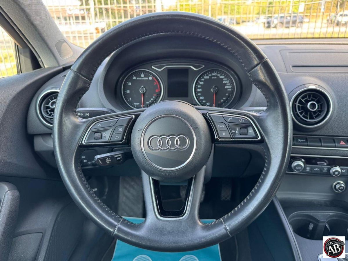 Audi A3 Sportback 35 TFSI COD S tronic Admired (17)