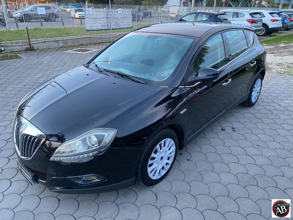 Lancia Delta 1.6 MJT DPF Platino