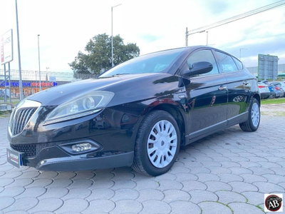 Lancia Delta 1.6 MJT DPF Platino (2)
