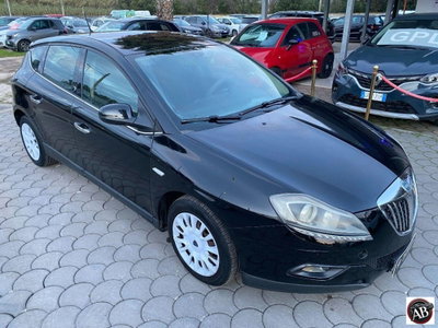 Lancia Delta 1.6 MJT DPF Platino (4)