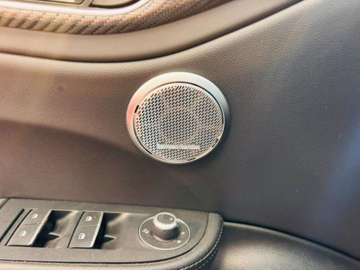 Alfa Romeo Giulia 2.9 T V6 AT8 Quadrifoglio (10)