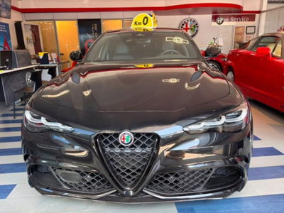 Alfa Romeo Giulia 2.9 T V6 AT8 Quadrifoglio (2)