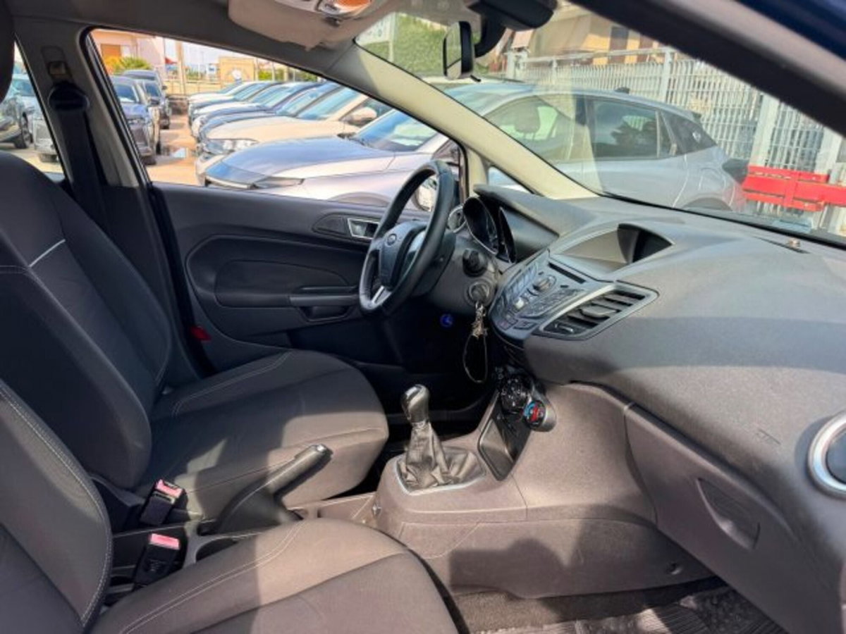 Ford Fiesta 1.2 60CV 5 porte Titanium (10)