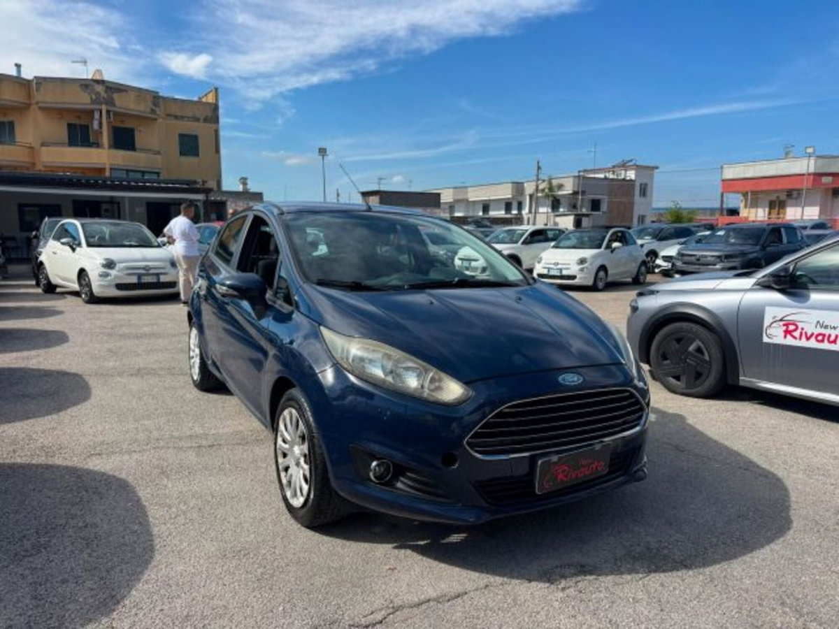Ford Fiesta 1.2 60CV 5 porte Titanium (3)