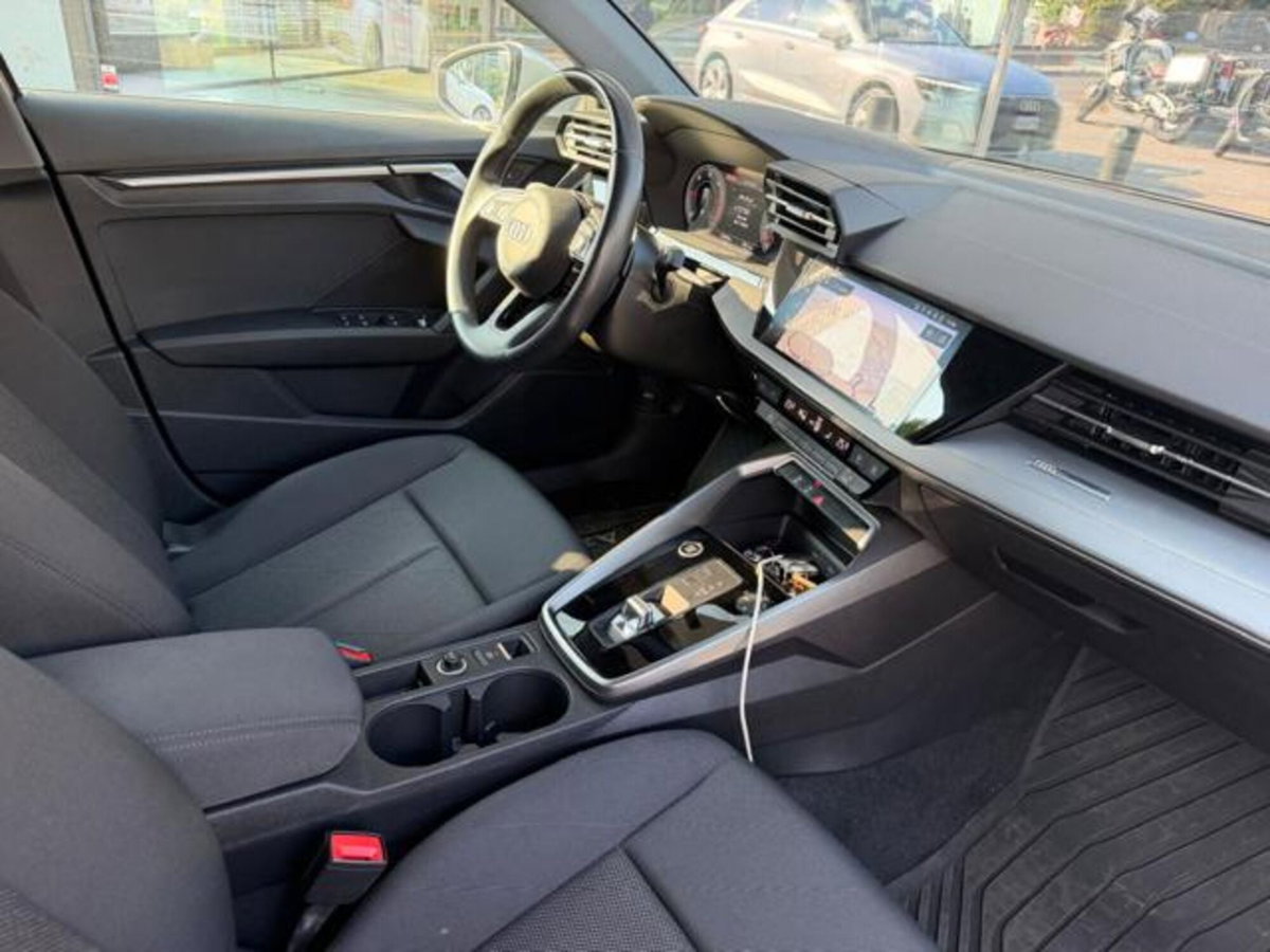 Audi A3 Sportback 30 TDI S tronic Business Advanced (8)