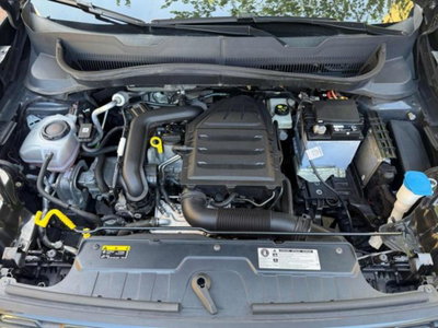 Volkswagen T-Cross 1.0 TSI Urban BMT (17)