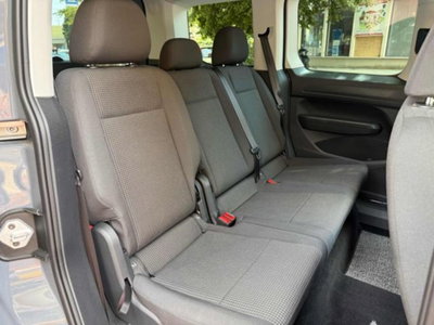 Volkswagen Caddy 1.5 TSI 114 CV DSG Space (10)