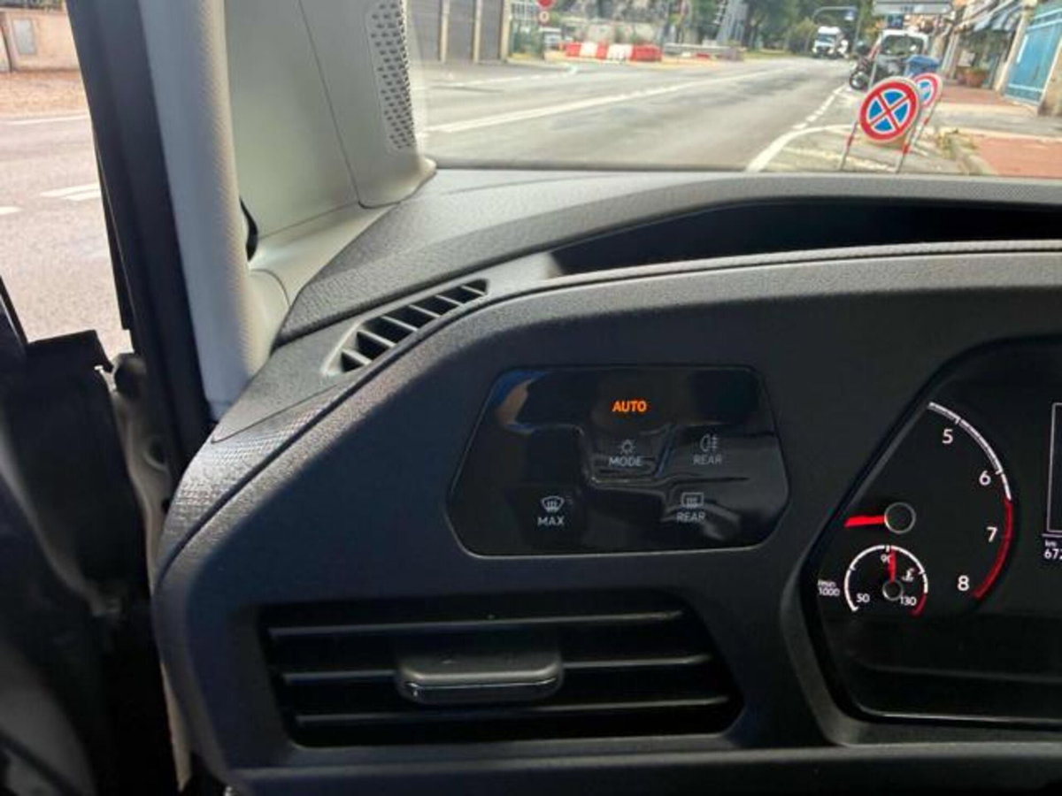 Volkswagen Caddy 1.5 TSI 114 CV DSG Space (15)