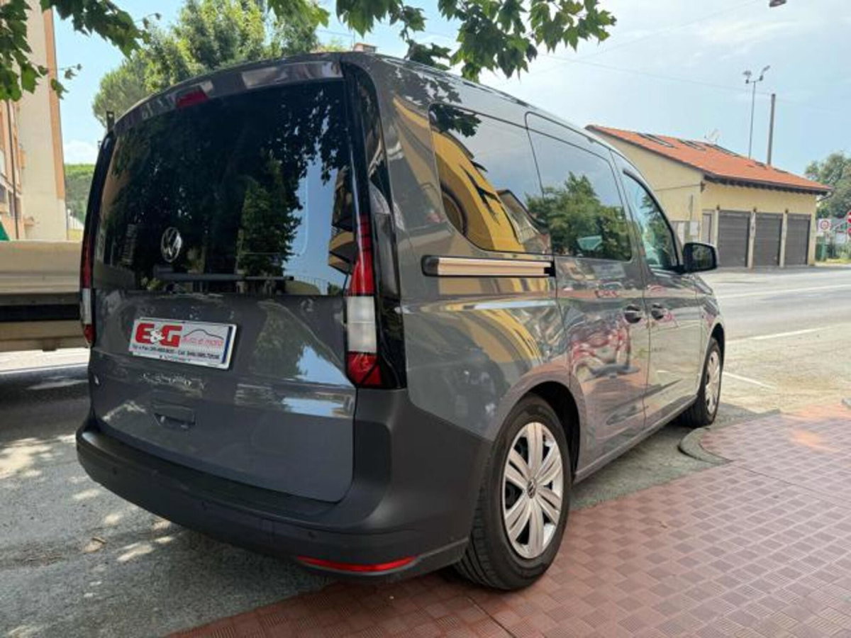 Volkswagen Caddy 1.5 TSI 114 CV DSG Space (4)