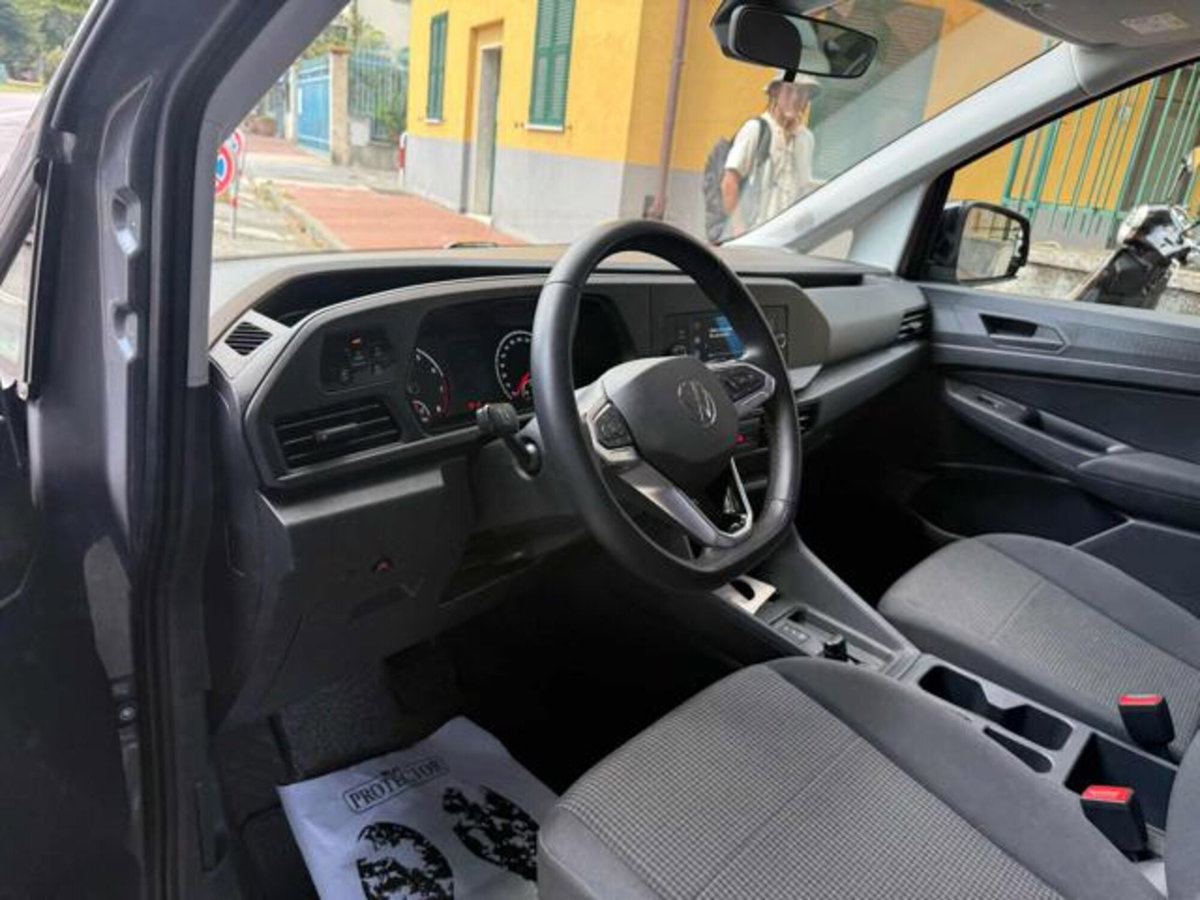 Volkswagen Caddy 1.5 TSI 114 CV DSG Space (8)