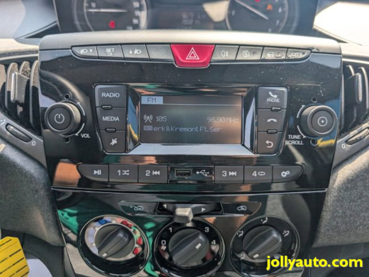Lancia Ypsilon 1.0 FireFly 5 porte S&S Hybrid Ecochic A. Ferretti (15)