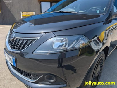 Lancia Ypsilon 1.0 FireFly 5 porte S&S Hybrid Ecochic A. Ferretti (9)