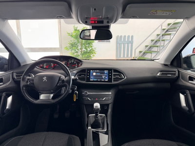 Peugeot 308 BlueHDi 130 S&S Active (18)
