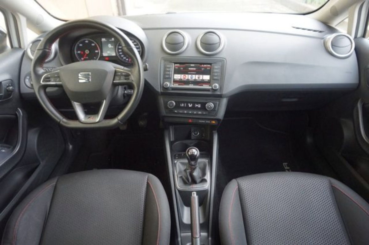 SEAT Ibiza SC 1.4 TDI 105 CV CR S/S 3p. FR (16)