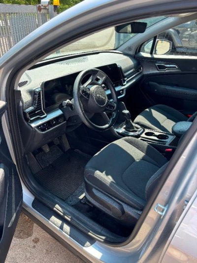 Kia Sportage 1.6 tgdi Business Gpl 2wd (5)
