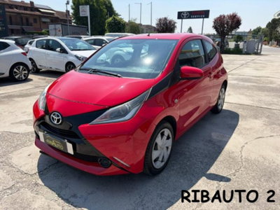 Toyota Aygo 1.0 VVT-i 69 CV 3 porte x-clusiv usata