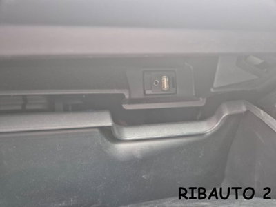 Toyota Yaris 1.0 5 porte Active (16)