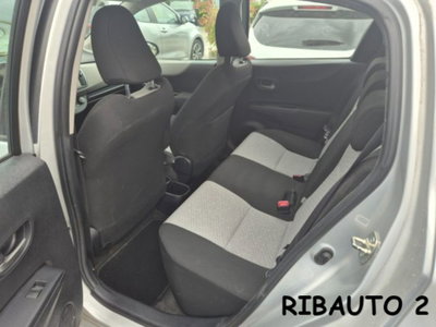 Toyota Yaris 1.0 5 porte Active (18)