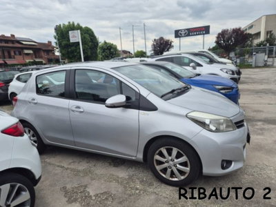 Toyota Yaris 1.0 5 porte Active (5)