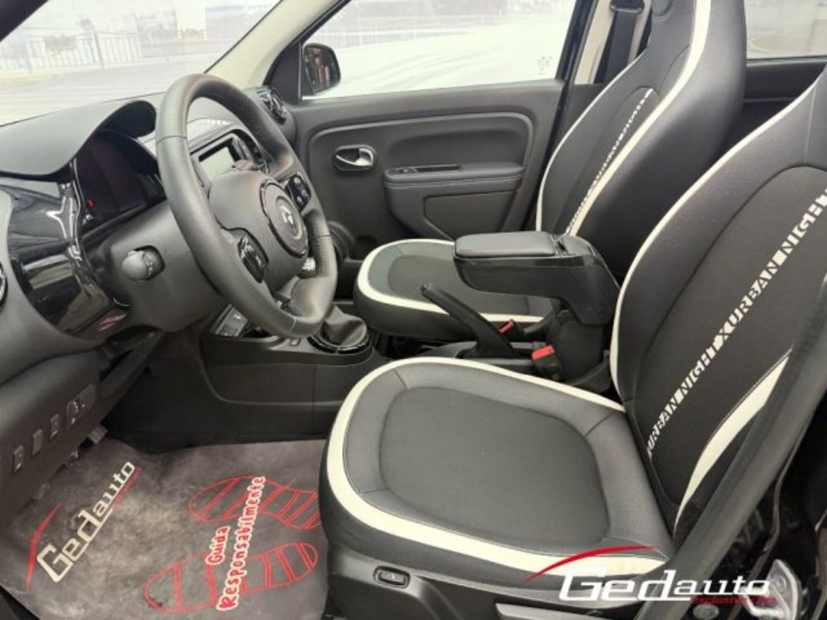 Renault Twingo 1.0 sce Urban Night 65cv (10)