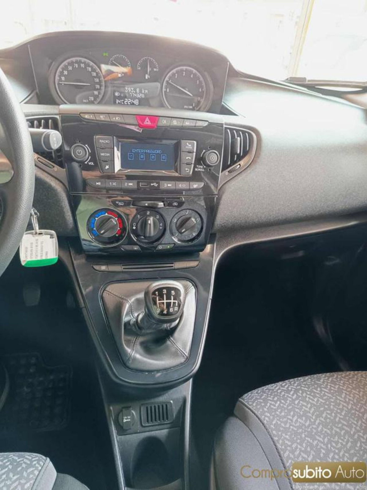 Lancia Ypsilon 1.0 FireFly 5 porte S&S Hybrid Gold Plus (10)