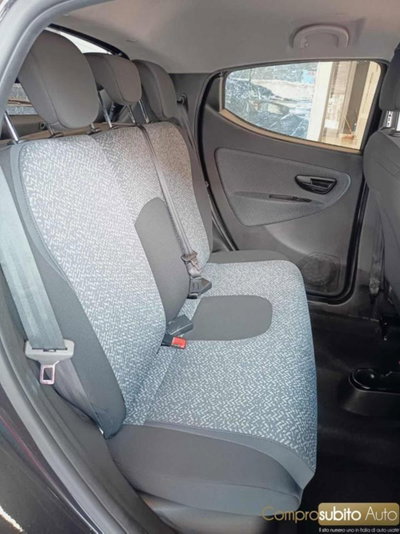 Lancia Ypsilon 1.0 FireFly 5 porte S&S Hybrid Gold Plus (12)