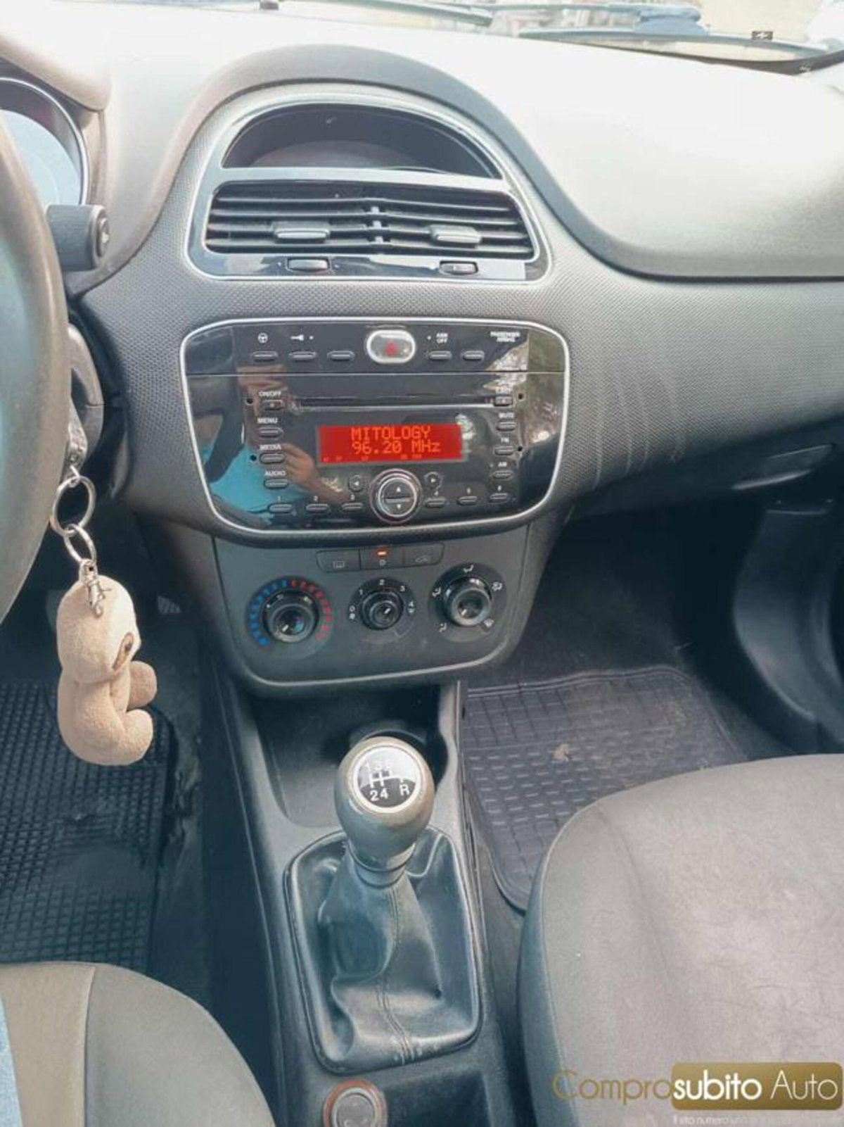 Fiat Punto 1.2 8V 5 porte Lounge (16)